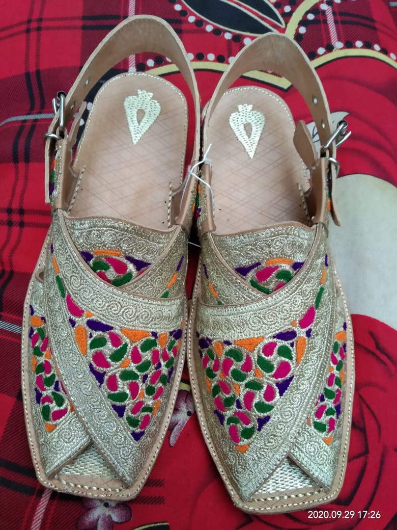 Hand embroidery till work leather Kheris