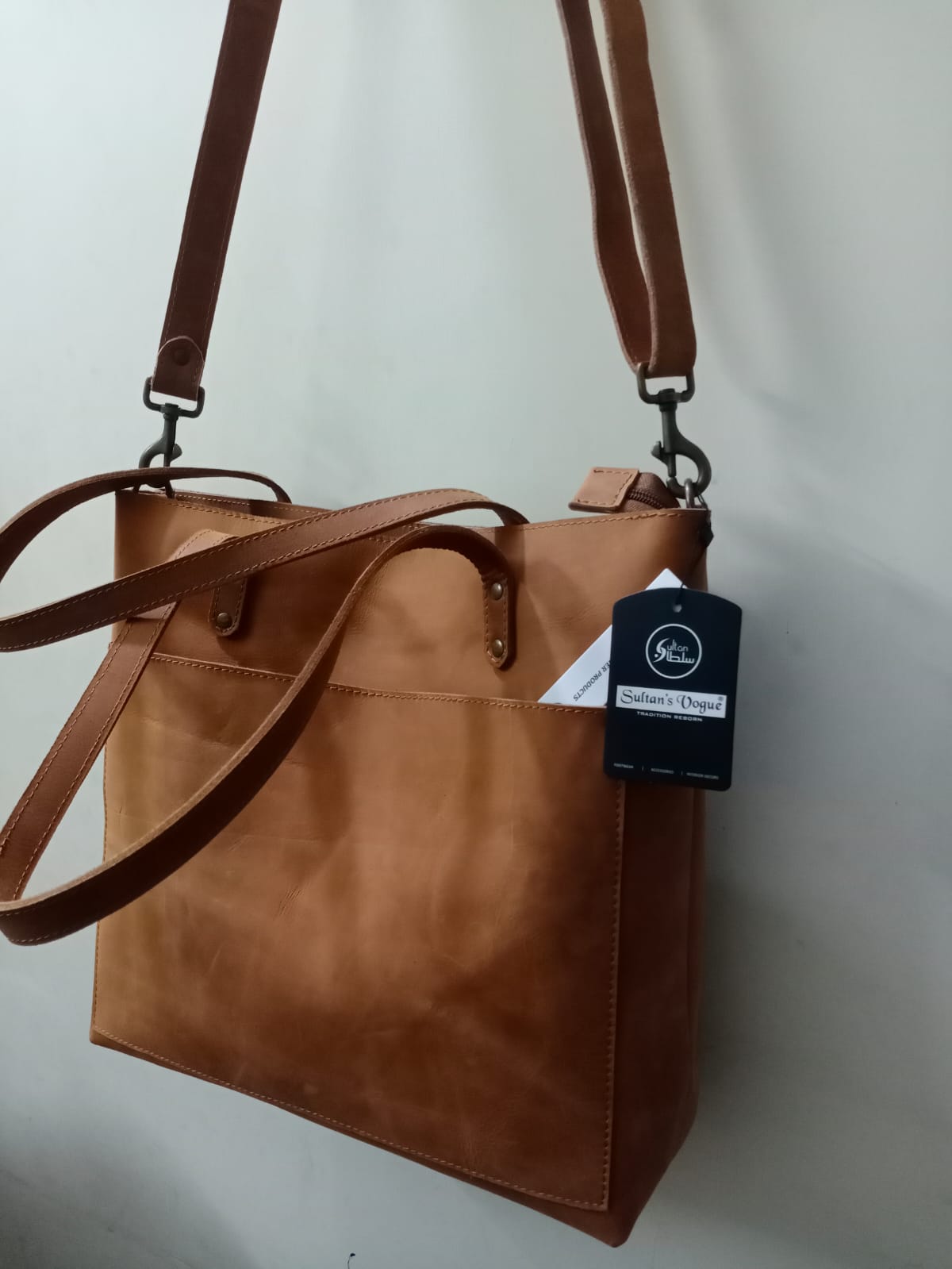 Ladies pullup leather Tote bag