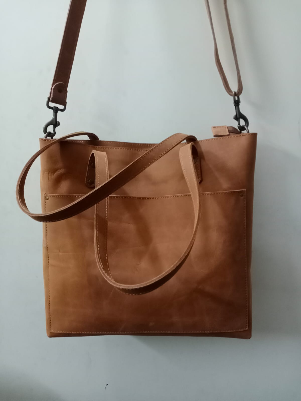 Ladies pullup leather Tote bag